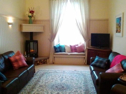 Stable Lodge — Melrose — photo 2