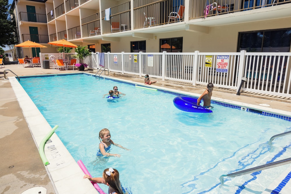 The Bay Resort - photo 18