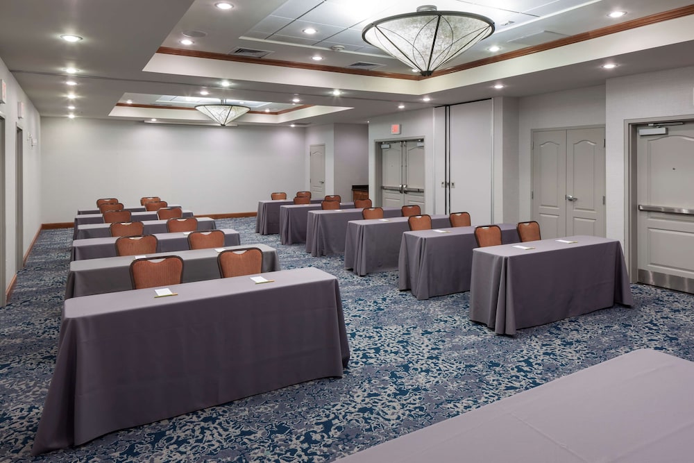 Hilton Garden Inn Austin North - photo 34