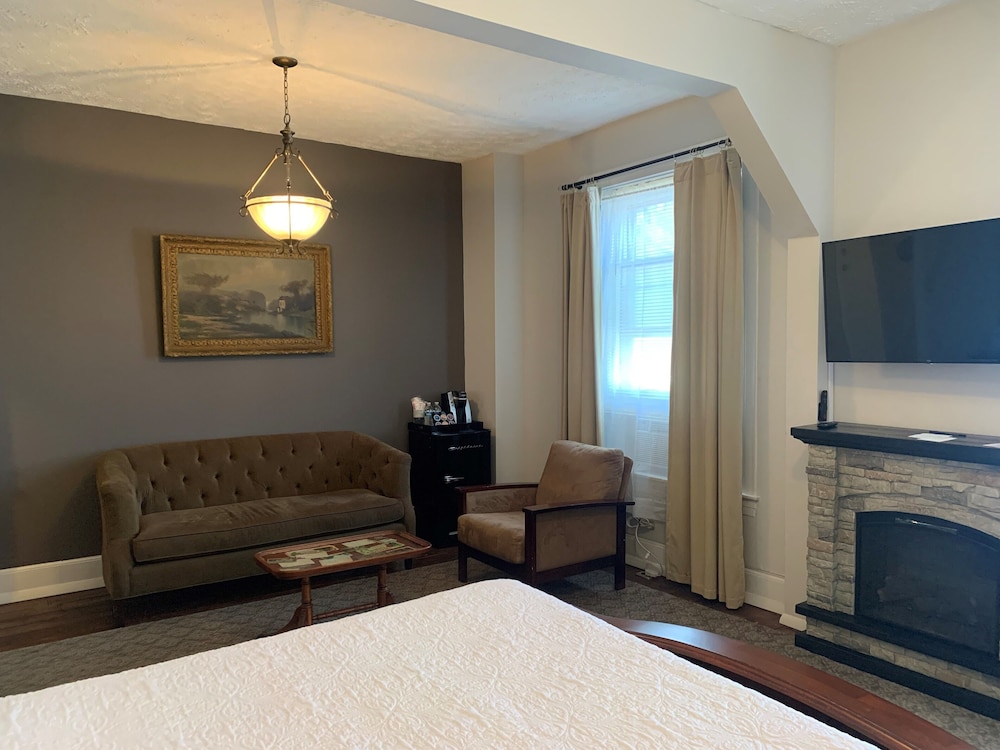 The Naples Hotel - photo 36