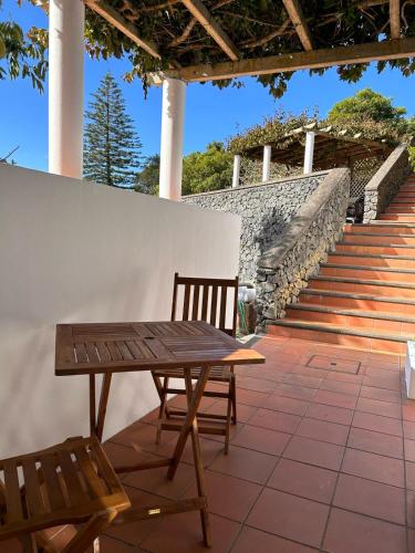 Casa do Pombal — 4-Star Luxury Hotel in Sao Mateus, Portugal