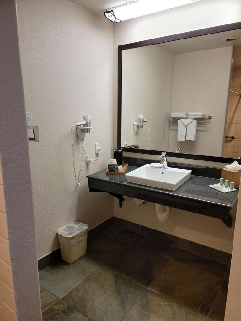 Best Western Bishop Lodge - photo 25