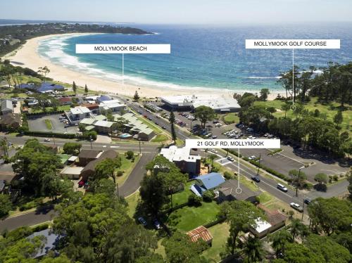 Surf & Turf Retreat — Mollymook — photo 2