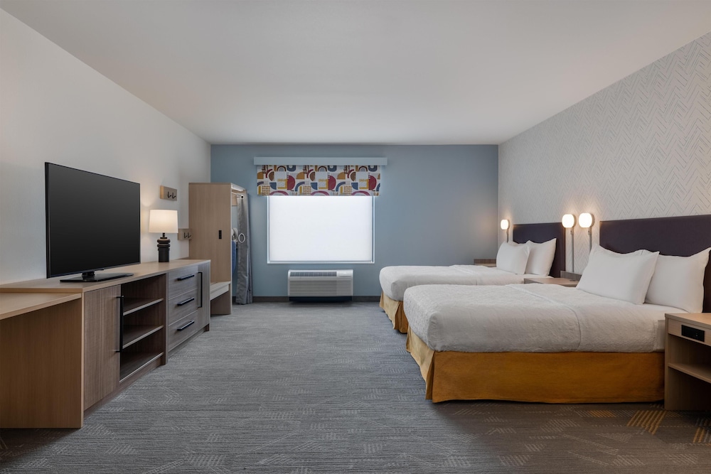 Home2 Suites By Hilton Ames - photo 12