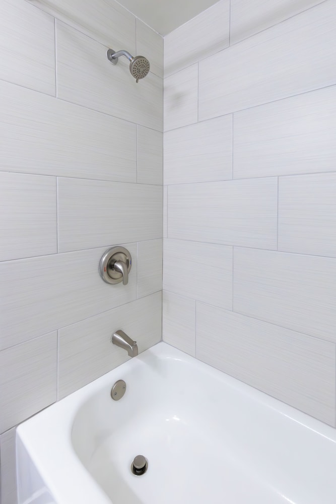Anchor Bay Inn and Suites - photo 51