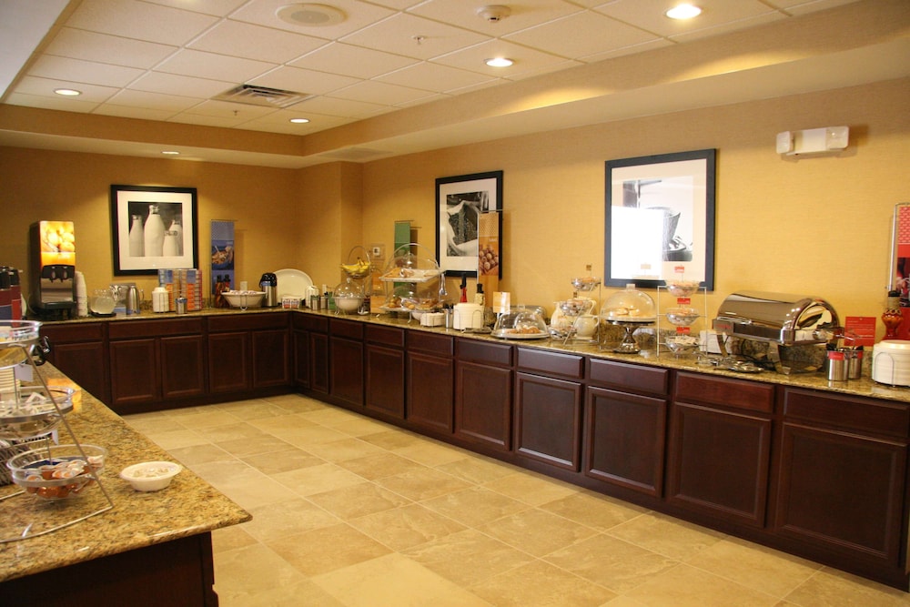 Hampton Inn Dade City Zephyrhills - photo 20