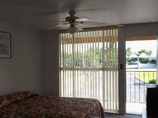Twin Lakes Inn - photo 19