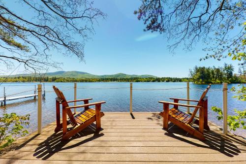 Let's Bay Together — 4-Star Luxury Hotel in Ossipee, United States
