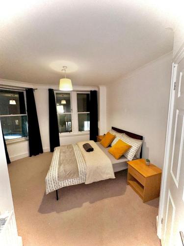 City LUX Apartment — 4-Star Luxury Hotel in London, United Kingdom
