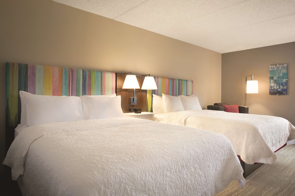 Hampton Inn Houston Brookhollow - photo 3