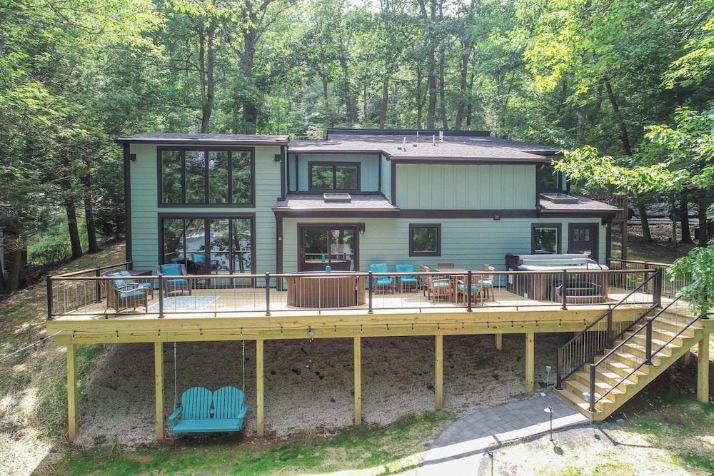 Lucky Penny by Taylor Made Deep Creek in Mchenry, United States