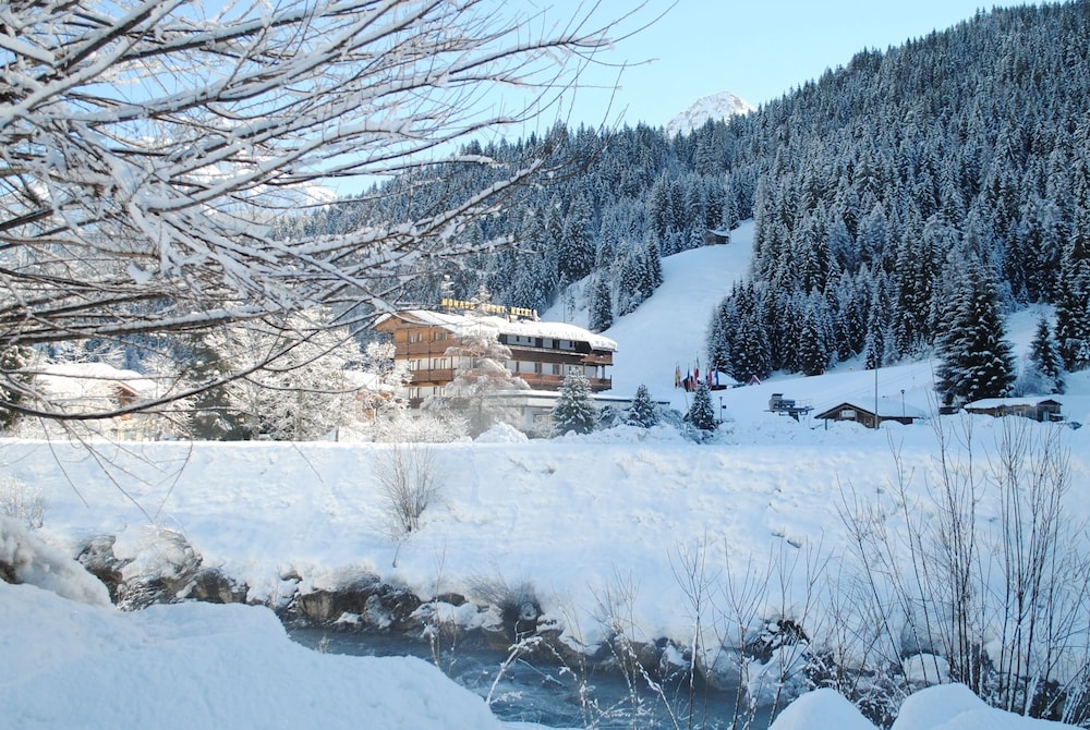 Monaco Sport Hotel — hotel in Santo Stefano Di Cadore