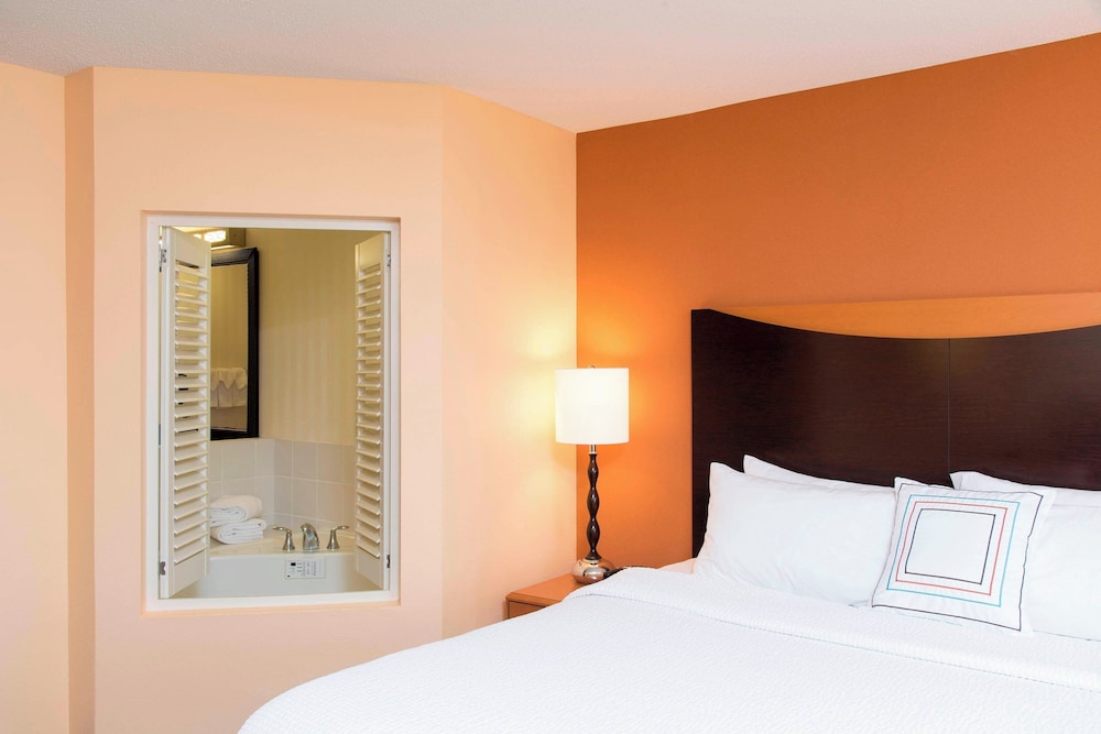 Fairfield Inn & Suites by Marriott Omaha Downtown - photo 10