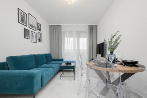Apartment with Balcony & Parking in Warsaw by Noclegi Renters — 4-Star Luxury Hotel in Warsaw, Poland