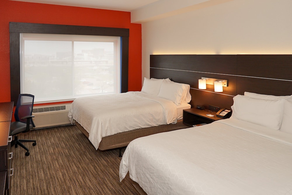Holiday Inn Express & Suites Denver Aurora Medical Campus an IHG Hotel - photo 4