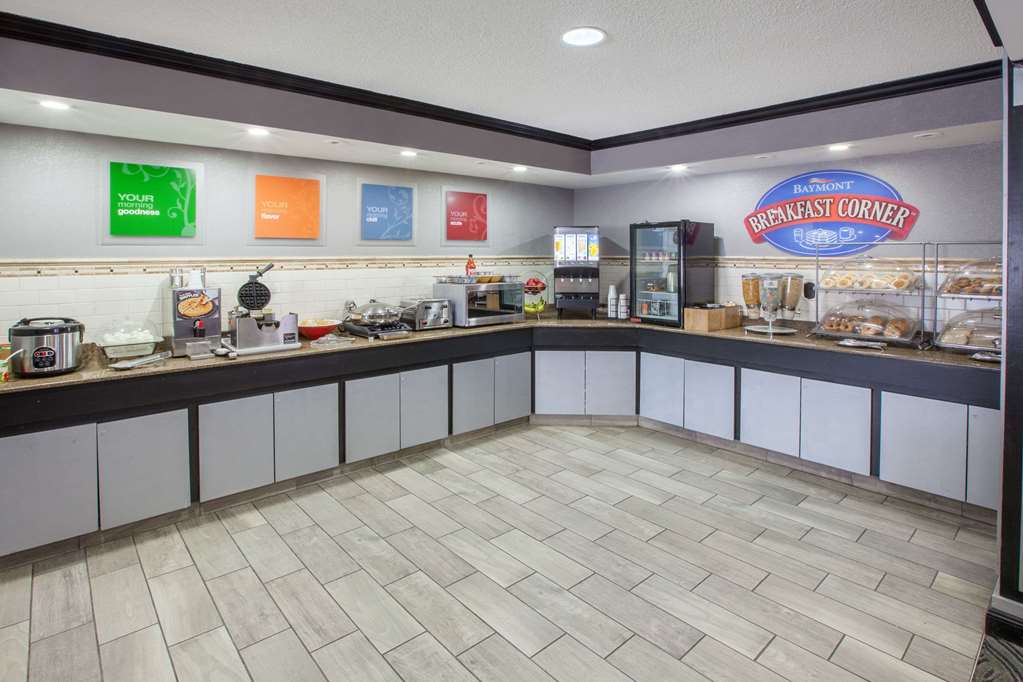 Baymont by Wyndham Canton - photo 13
