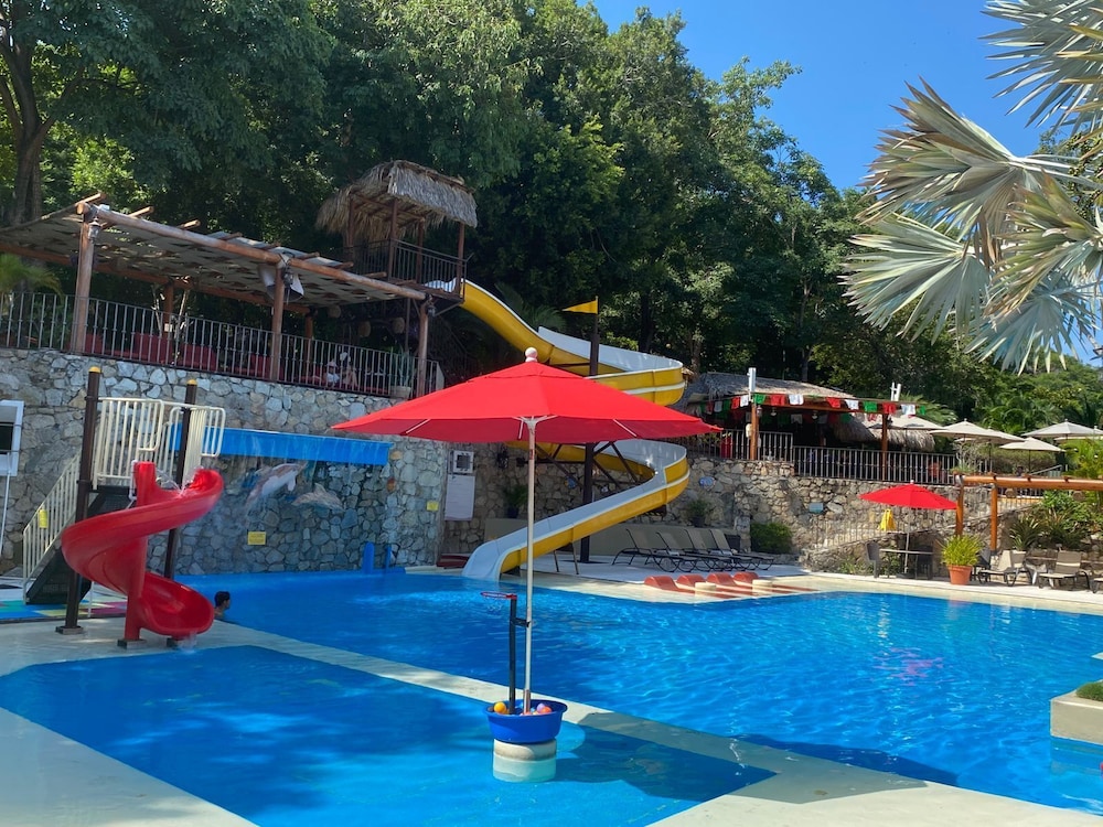 Binniguenda Huatulco All Inclusive & Beach Club