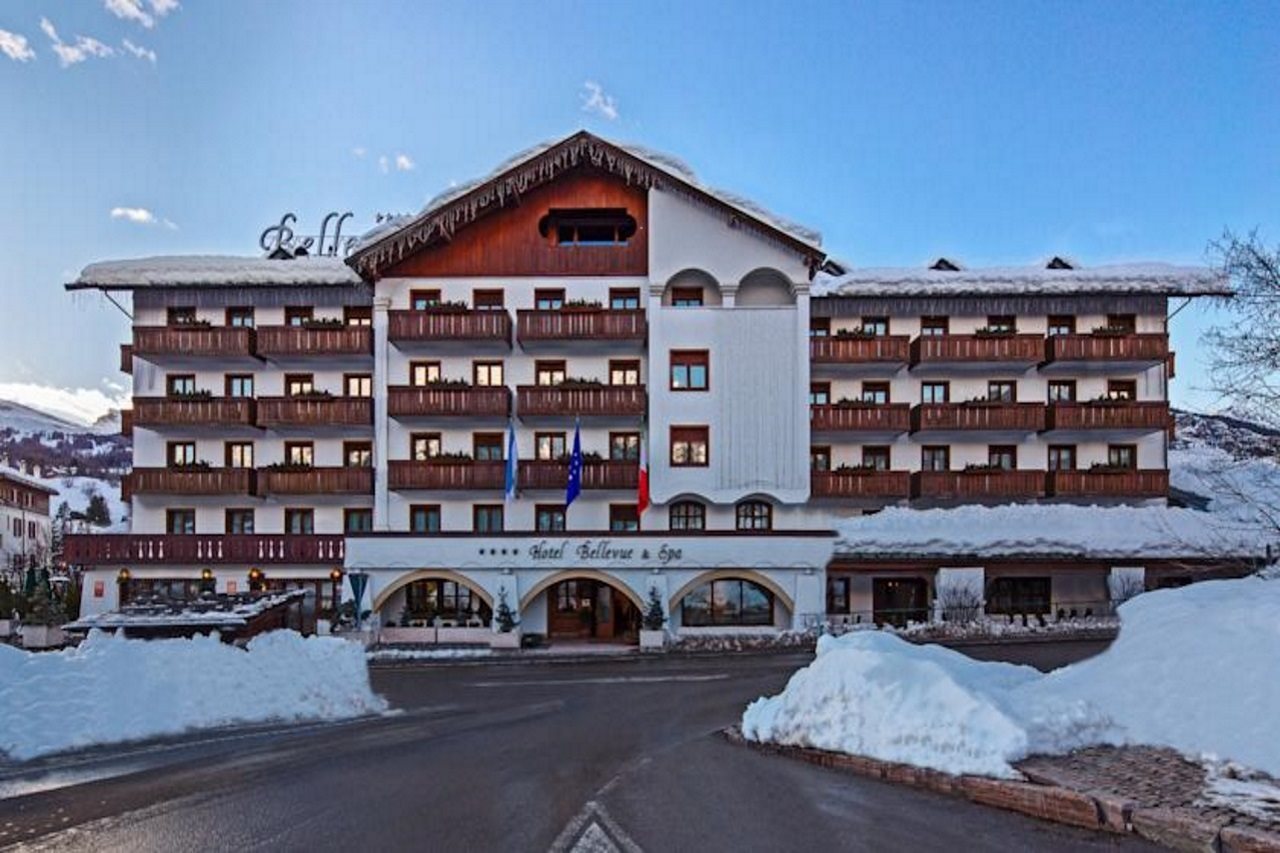 Hotel Bellevue Suites and Spa — hotel in Cortina D'ampezzo