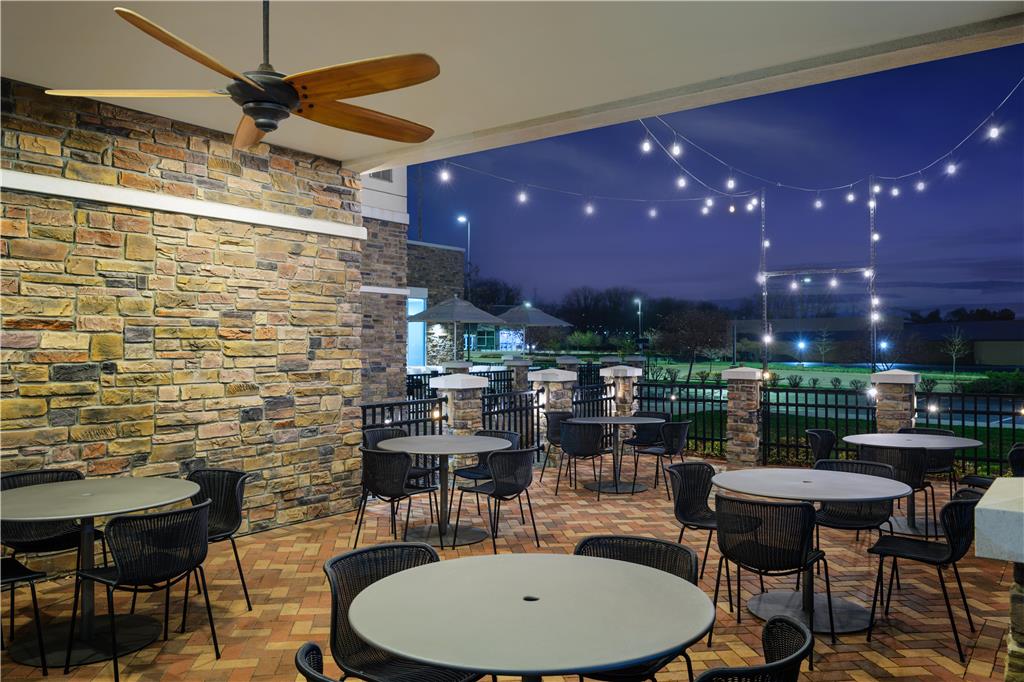 Hyatt Place Canton - photo 14