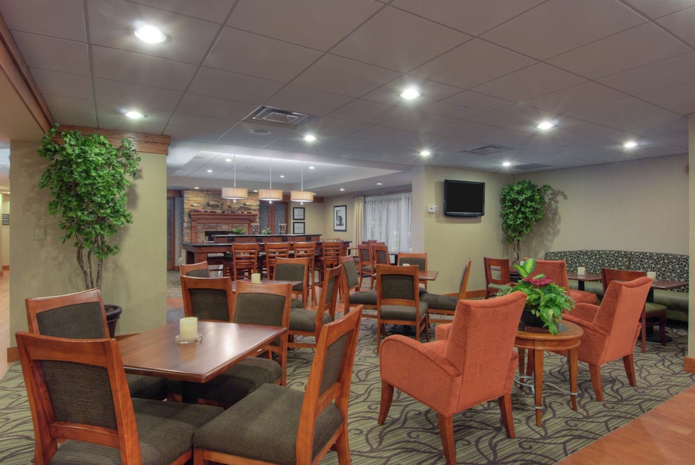 Hampton Inn Wheeling - photo 43