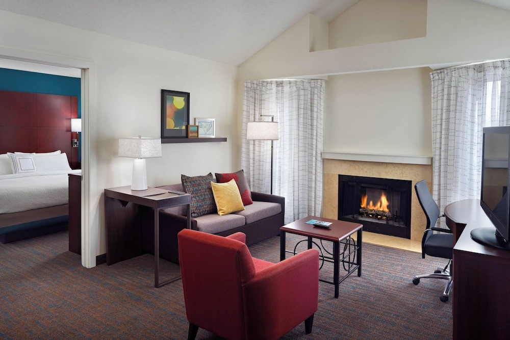 Residence Inn by Marriott Atlanta Airport North Virginia Ave - photo 12