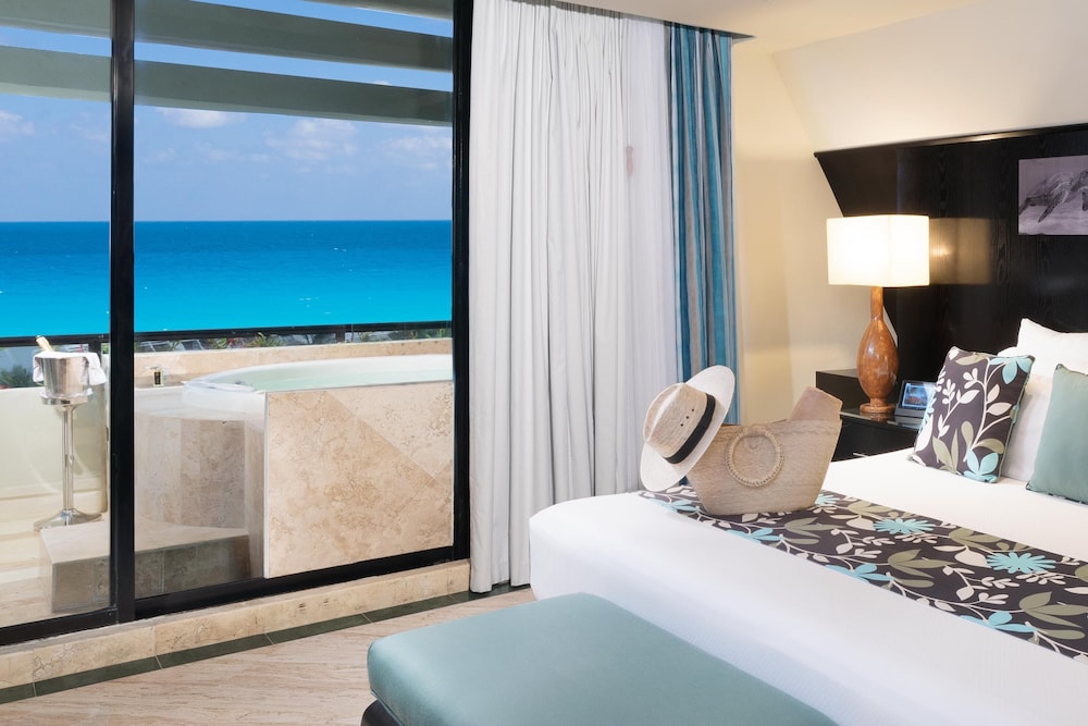 The Pyramid Cancun By Oasis All Inclusive