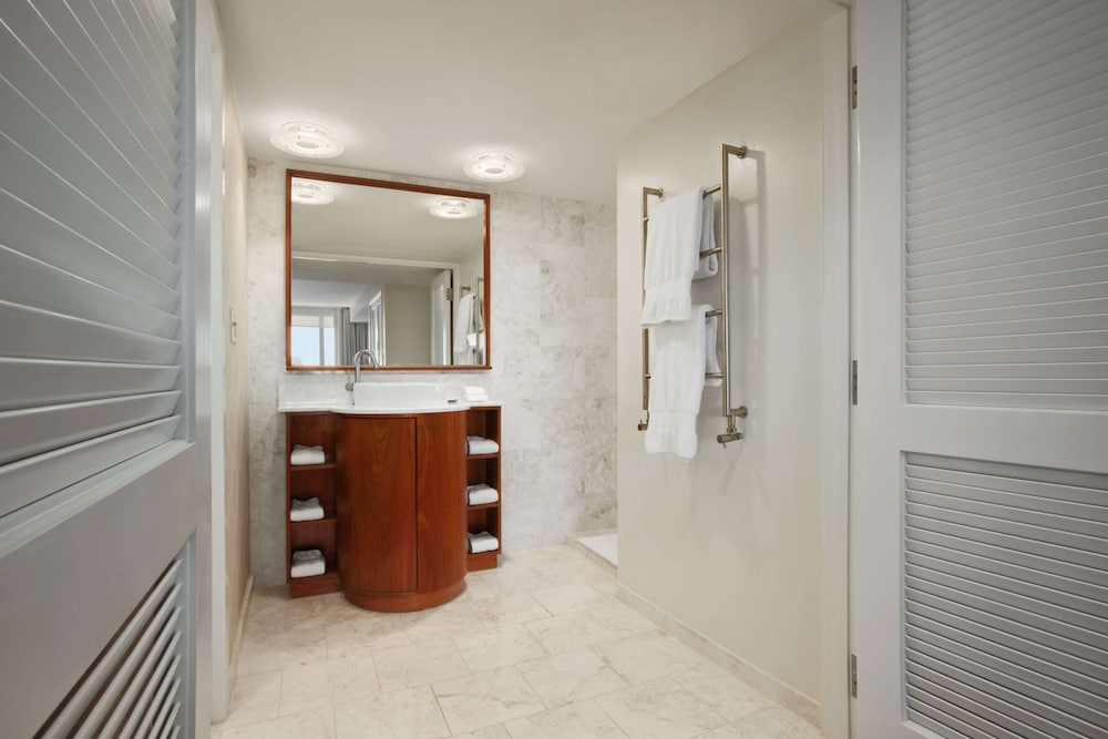 Hilton Miami Airport Blue Lagoon - photo 34