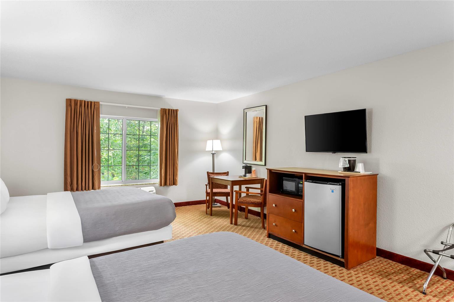 Quality Inn Near Interstate I94 - photo 16
