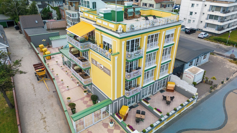 Seeschlößchen Hotel Strandperle — 4-Star Luxury Hotel in Cuxhaven, Germany