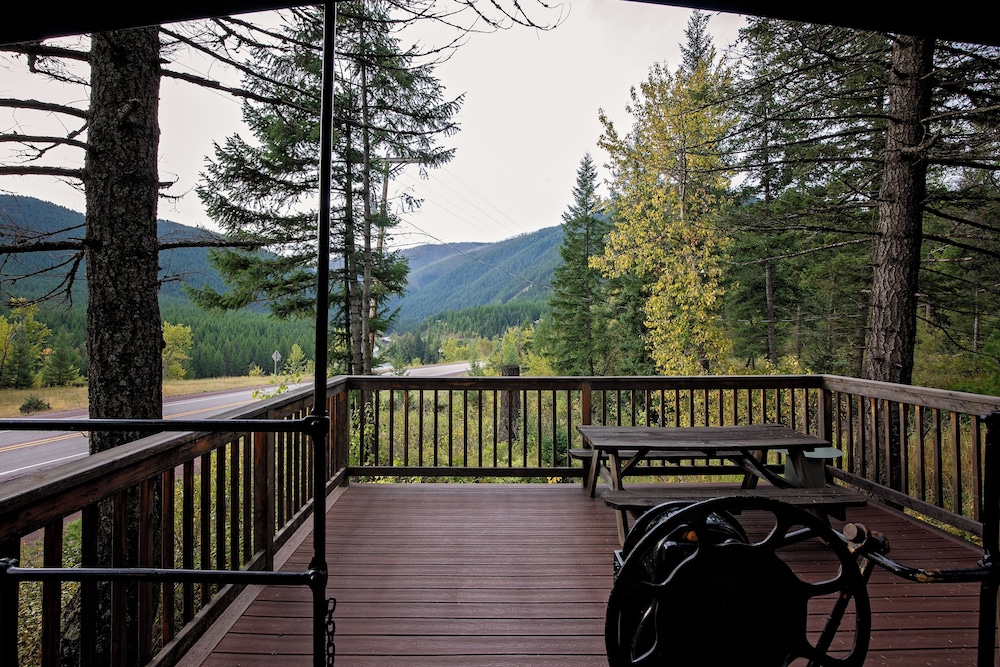 Loge Glacier National Park - photo 50