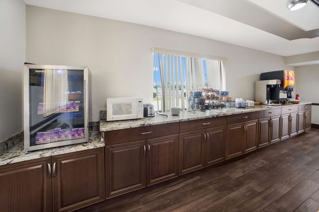 Econo Lodge Live Oak - photo 33