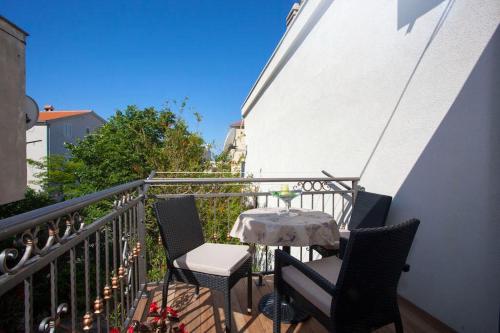 Apartments Palmina — 4-Star Luxury Hotel in Makarska, Croatia