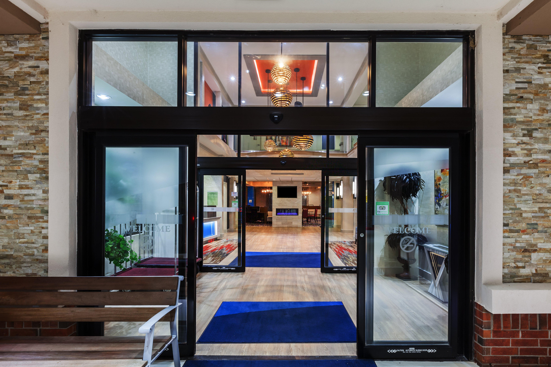 Holiday Inn Express & Suites Houston East by IHG - photo 11