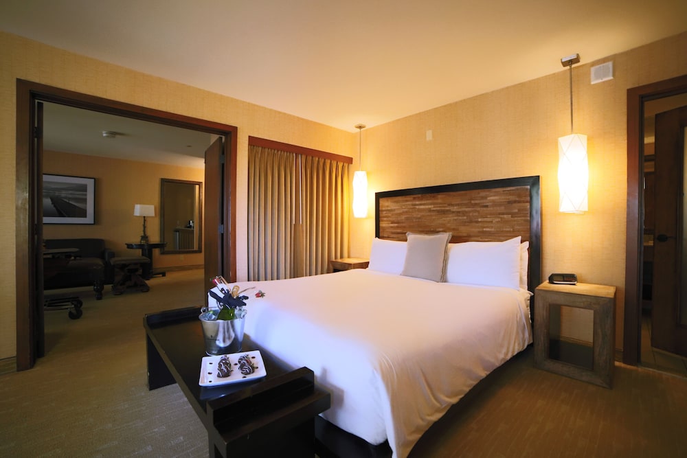 Lake Arrowhead Resort and Spa - photo 13