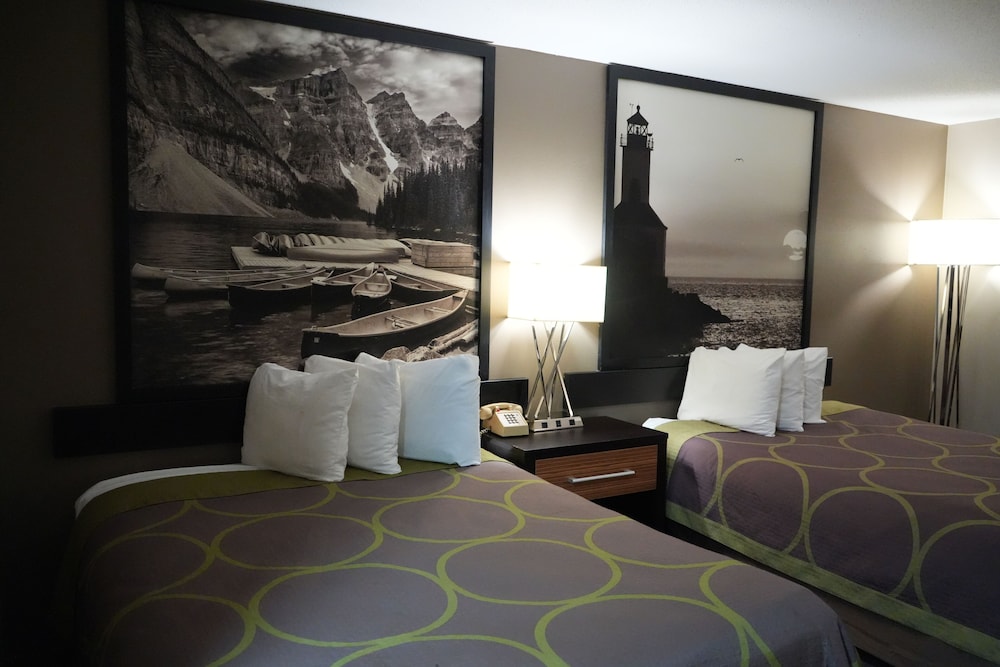 Watseka 24 Inn & Suites - photo 27