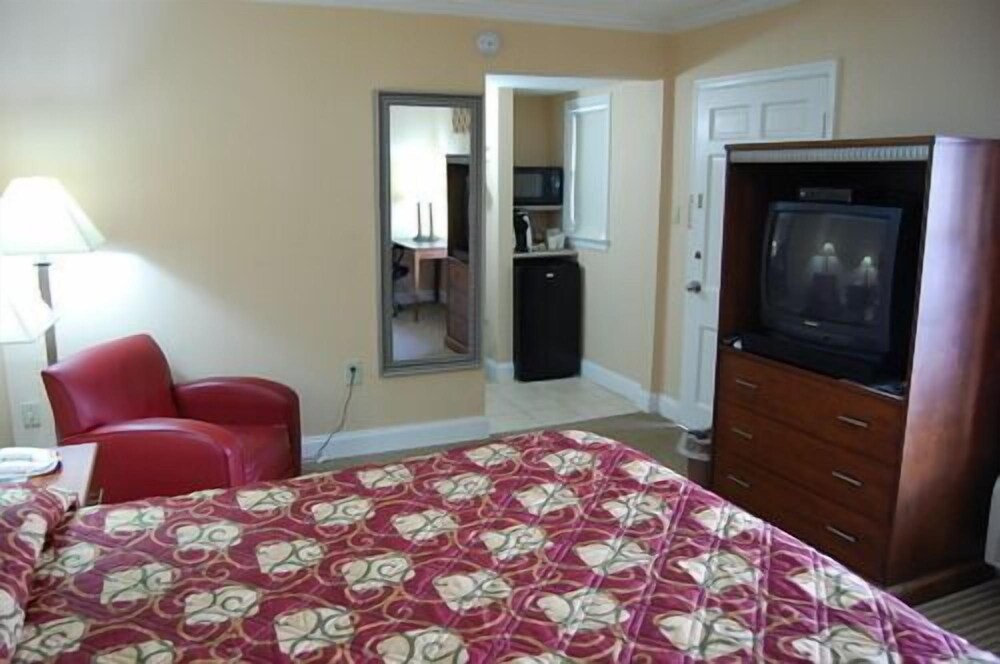 Towne Motel Alexandria - photo 13