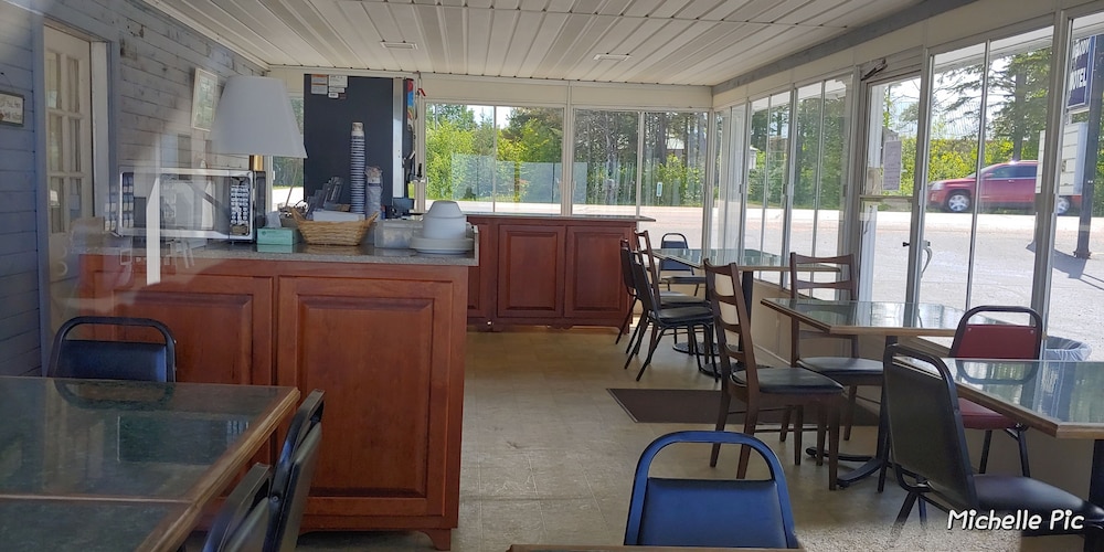 Northwinds Motel - photo 22