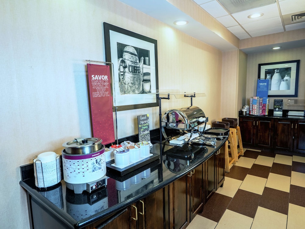 Hampton Inn Spring Lake Fayetteville - photo 67