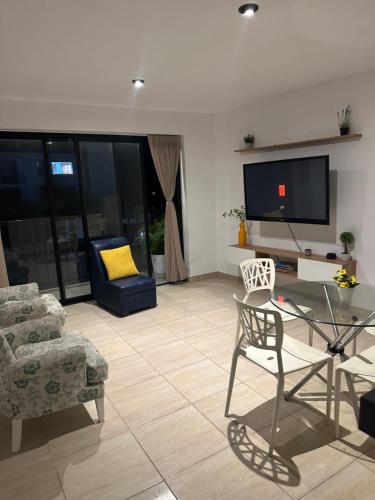 Lindo Departamento con Terraza Vista al Mar — 4-Star Luxury Hotel in Pimentel, Peru
