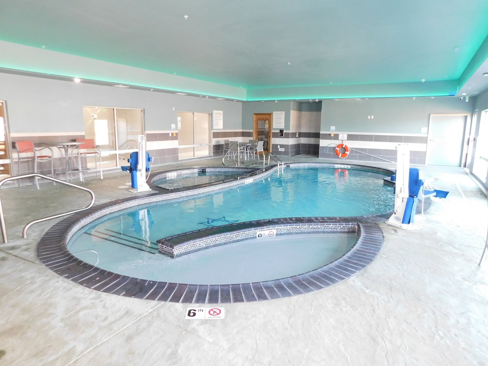 Holiday Inn Express & Suites Canon City - photo 5