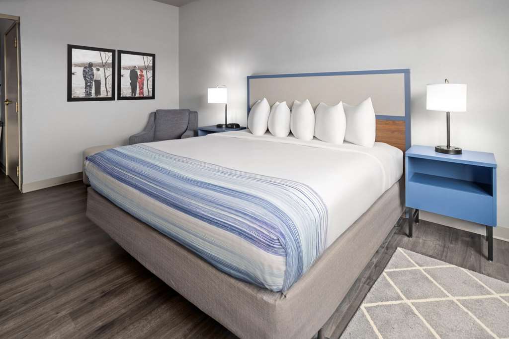AmericInn by Wyndham Iron Mountain - photo 25