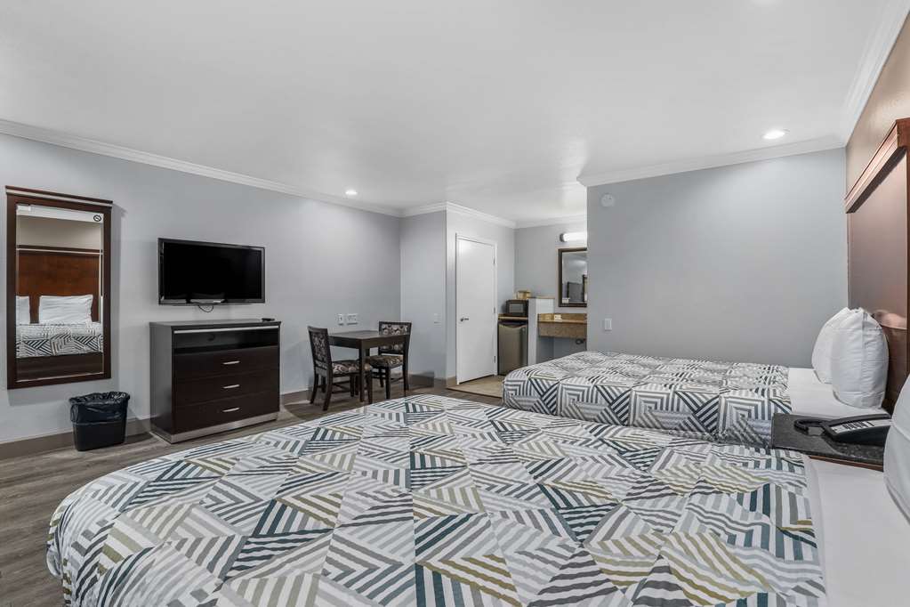 Motel 6 Carlsbad CA North - photo 19