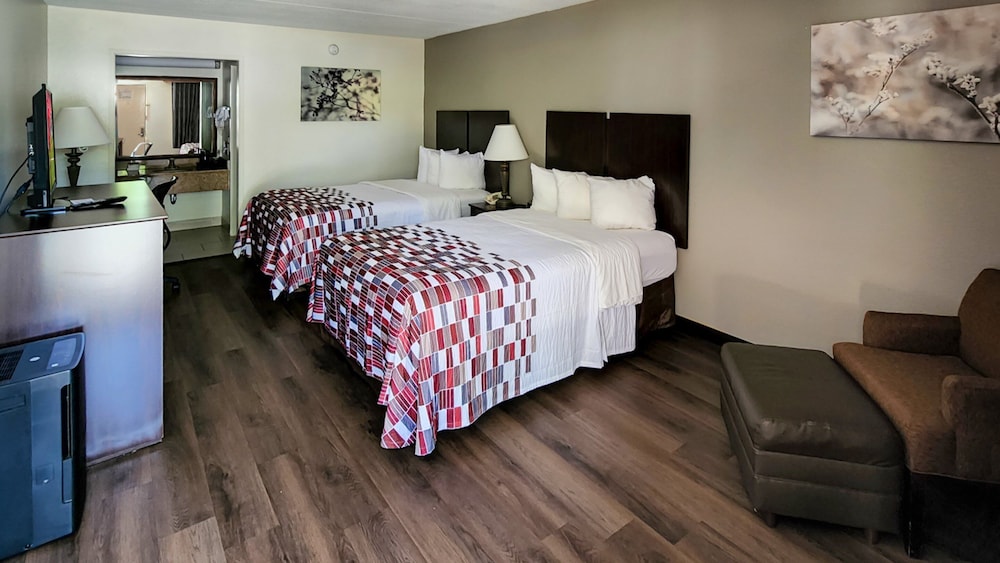 Quality Inn & Suites Tallahassee East I 10 - photo 7