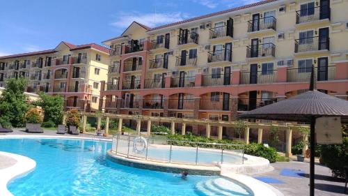 The Escape Pad 1 by Sharon May — 4-Star Luxury Hotel in Manila, Philippines