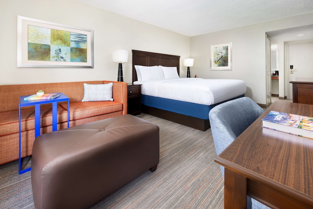 Hampton Inn Naples Central - photo 14