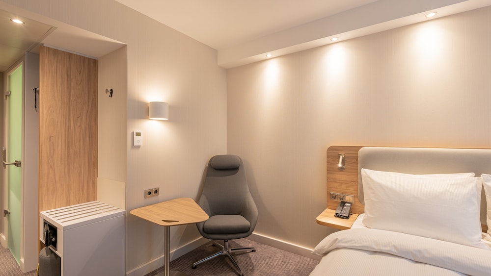 Holiday Inn Express Hotel & Suites Schulenburg by IHG - photo 31