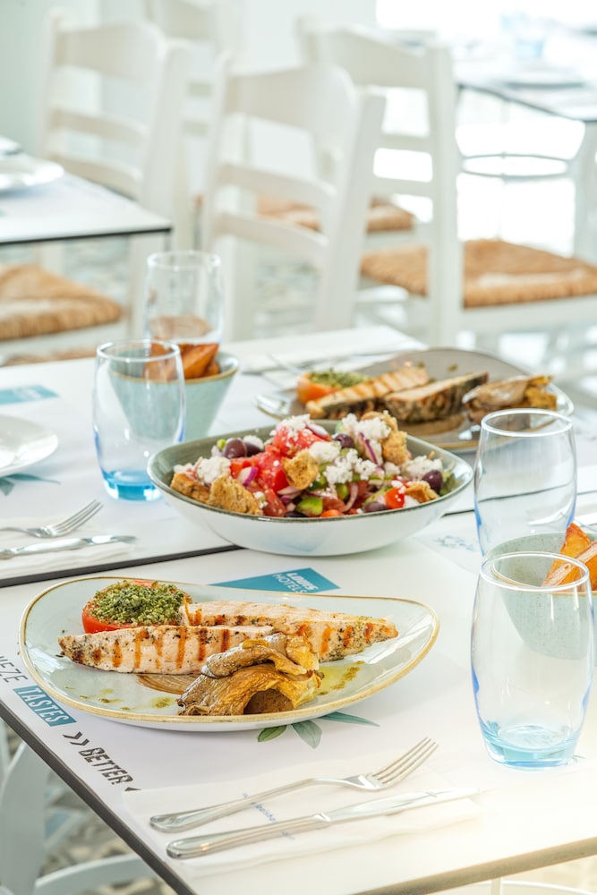 מזון ומשקאות