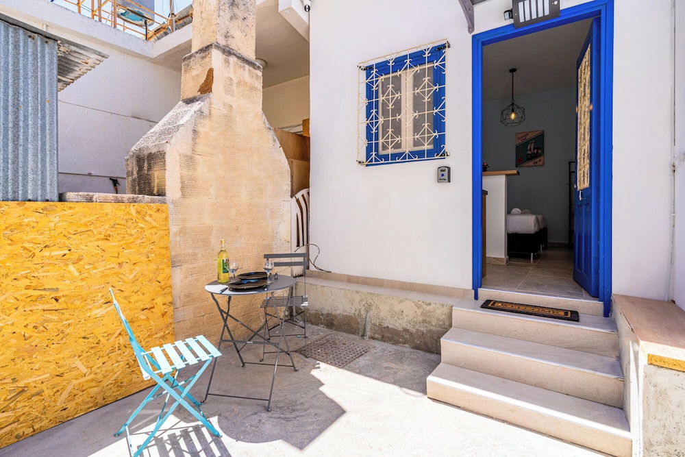 Simba Studio in Larnaca w Terrace