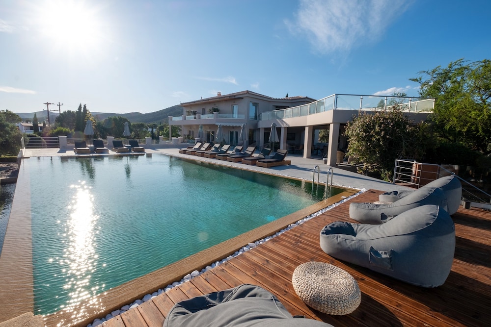 180 South Seaside Hotel in Tolon, Greece