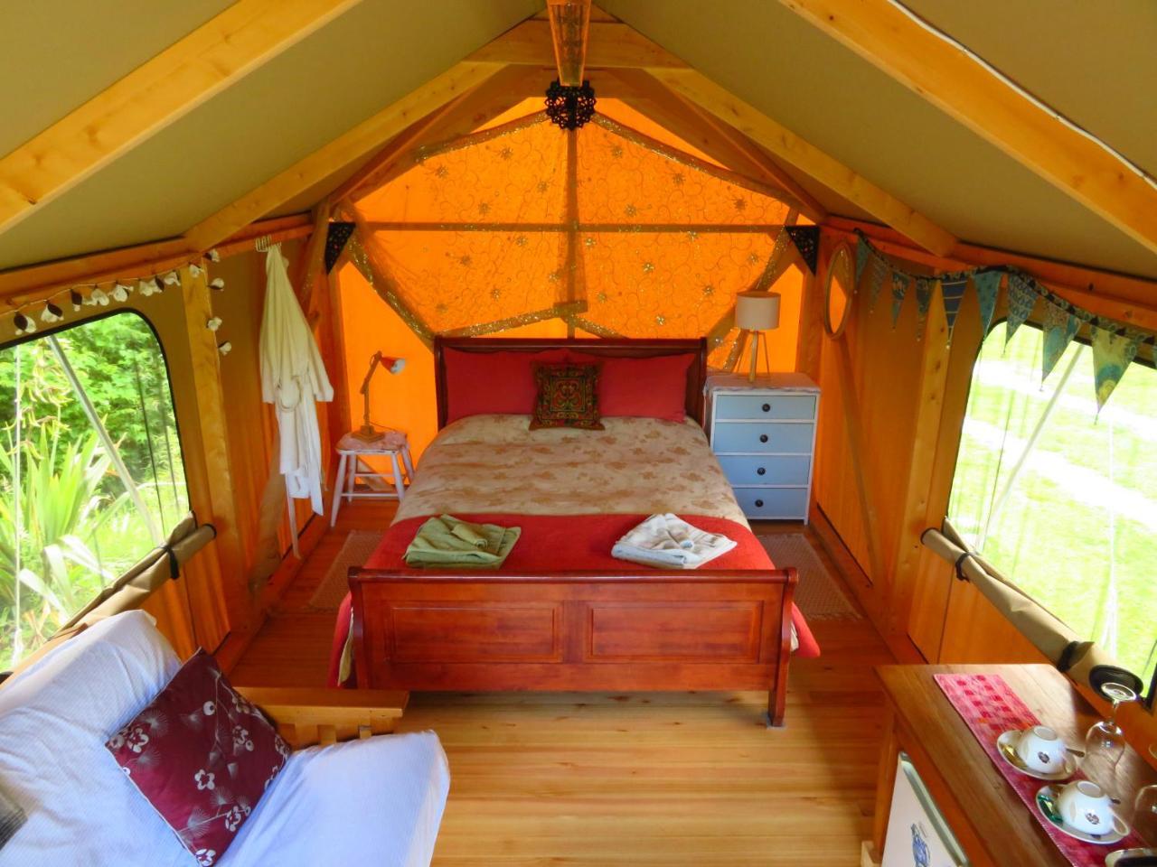 Omarama Oasis Permaculture Glamping in Takaka, New Zealand